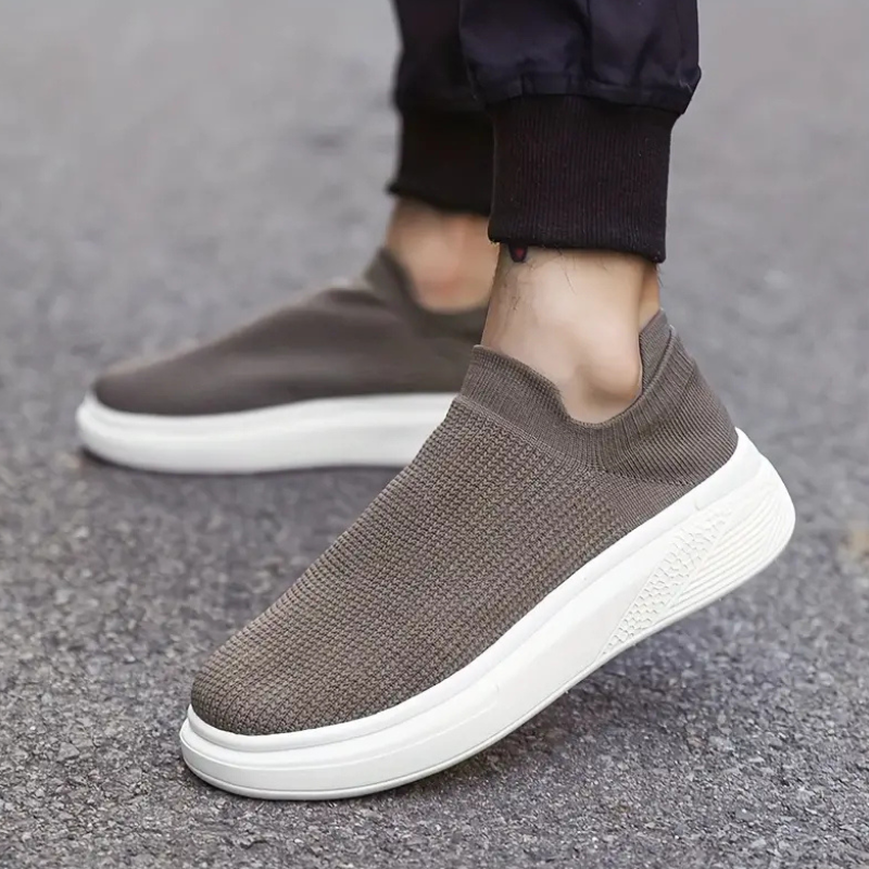 Tênis Slip-On Masculino Minimalista em Malha Premium - Will