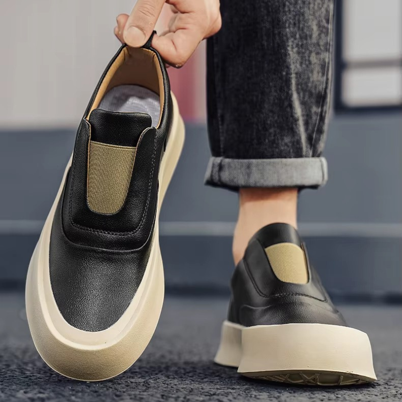 Tênis Casual Slip-On em Couro e Confortável - Kylian