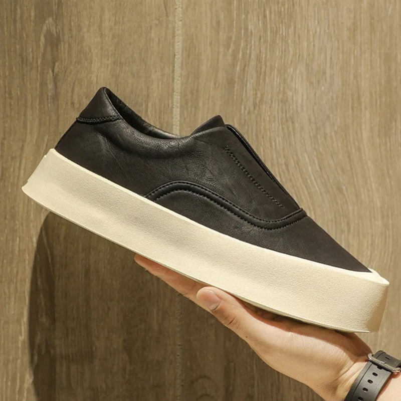 Tênis Masculino Slip-On em Couro Legítimo – Moscou | Outlet