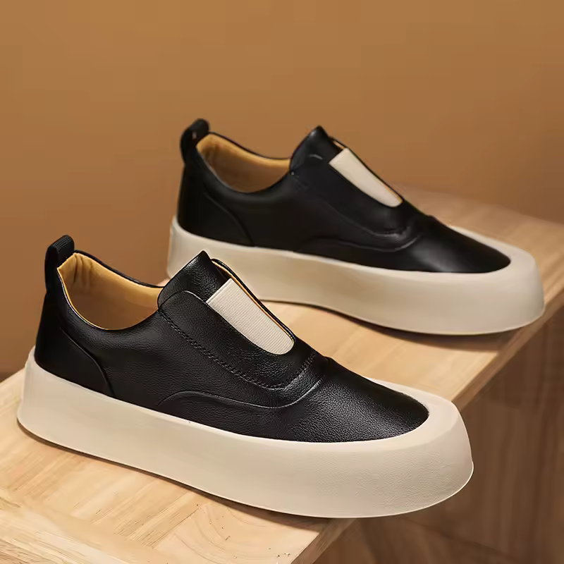 Tênis Casual Slip-On em Couro e Confortável - Kylian