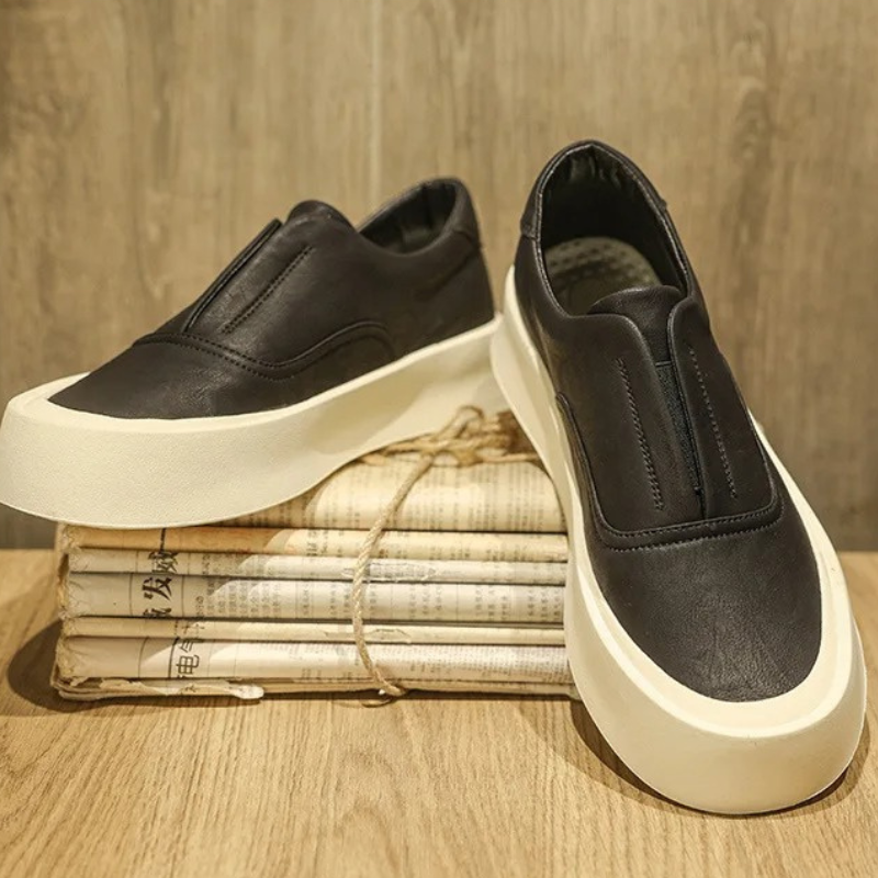 Tênis Masculino Slip-On em Couro Legítimo – Moscou | Outlet