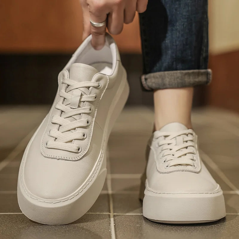 Tênis Masculino Casual em Couro Legítimo - Romano