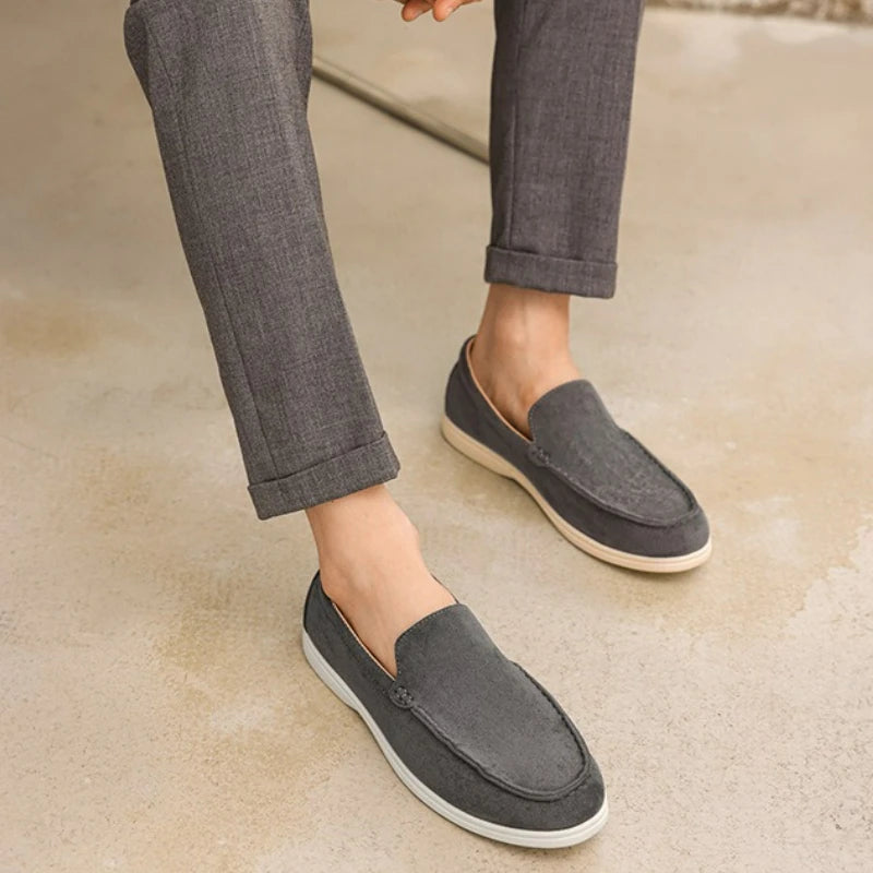 Mocassim Casual Masculino em Camurça com Solado Leve – Evan