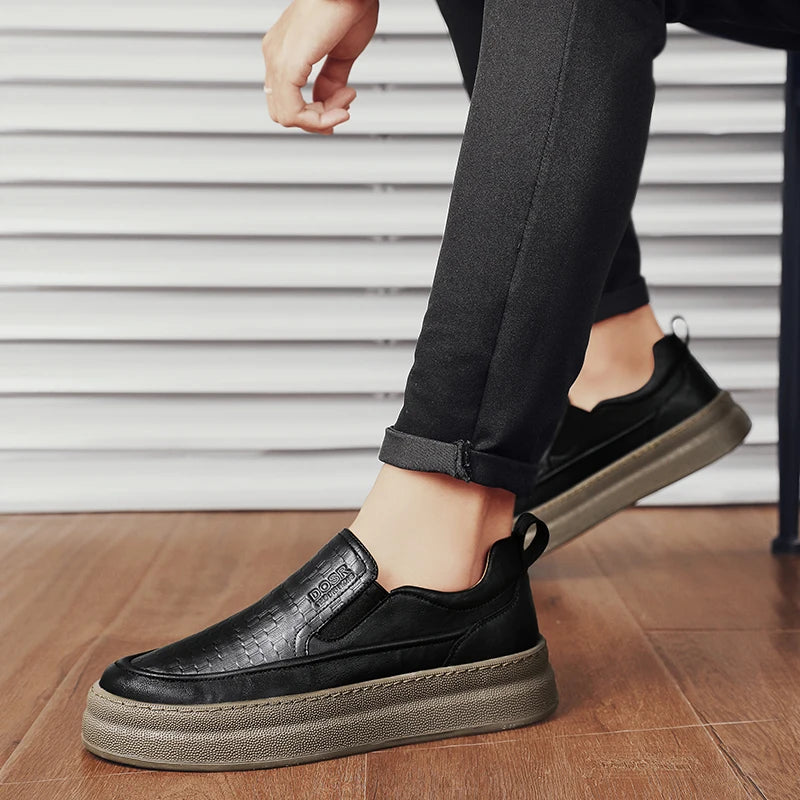 Tênis Masculino Slip-On Casual em Couro - Damien