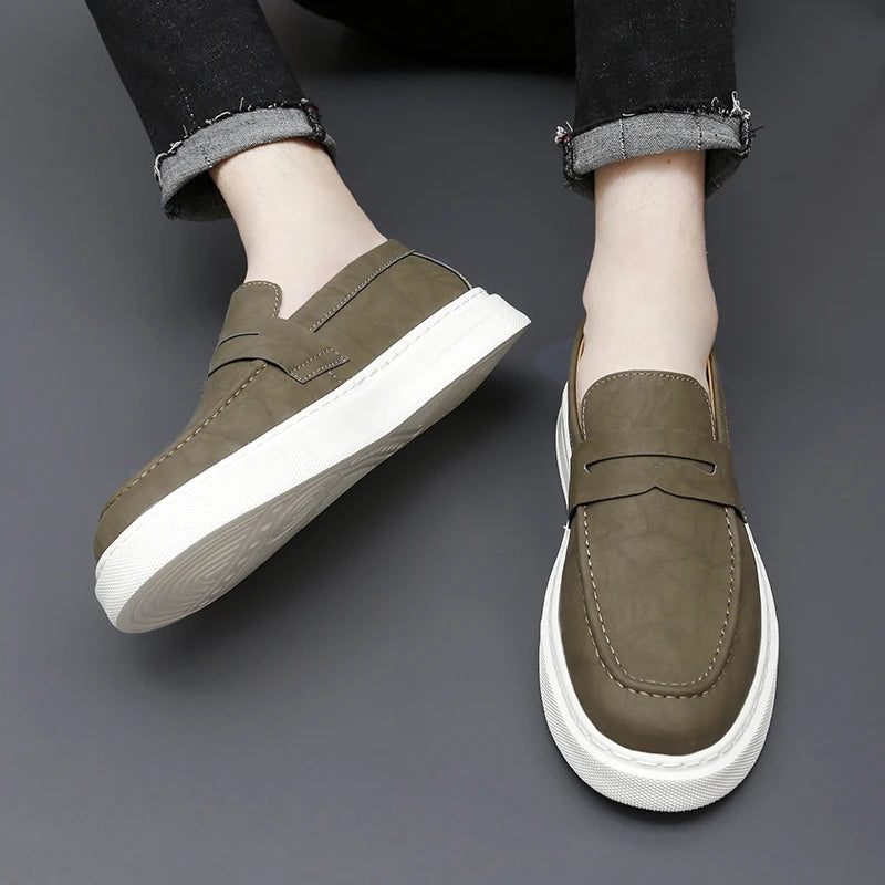 Mocassim Casual Masculino com Solado Leve – Adrian