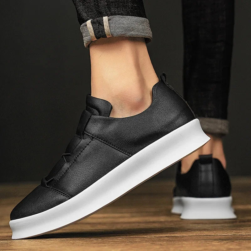 Tênis Masculino Casual Slip-On em Couro e Leve - Vittorio