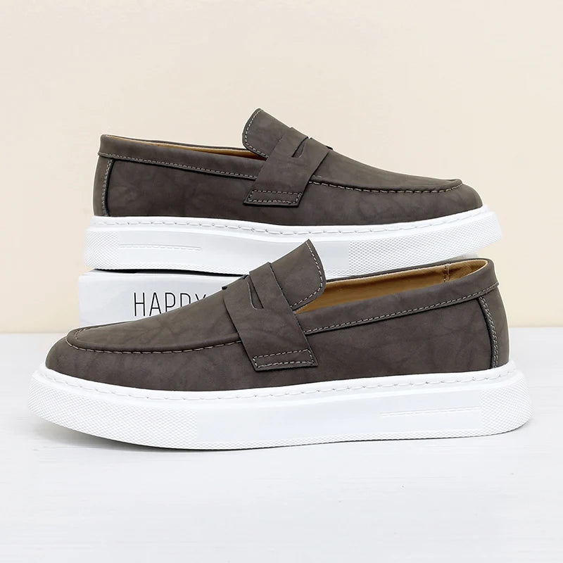 Mocassim Casual Masculino com Solado Leve – Adrian