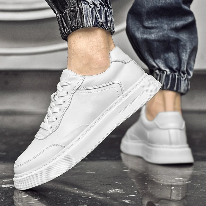 Tênis Casual Masculino em Couro Legítimo - Silvan
