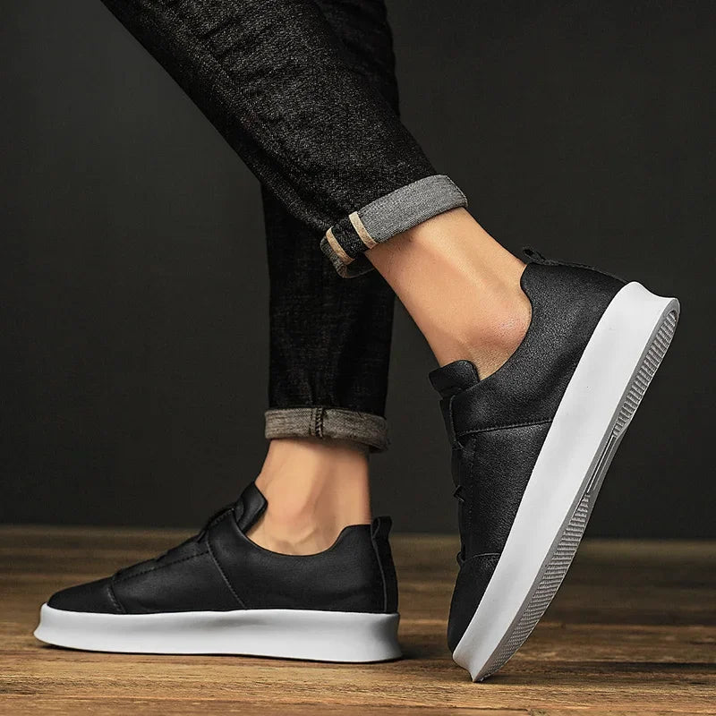 Tênis Masculino Casual Slip-On em Couro e Leve - Vittorio