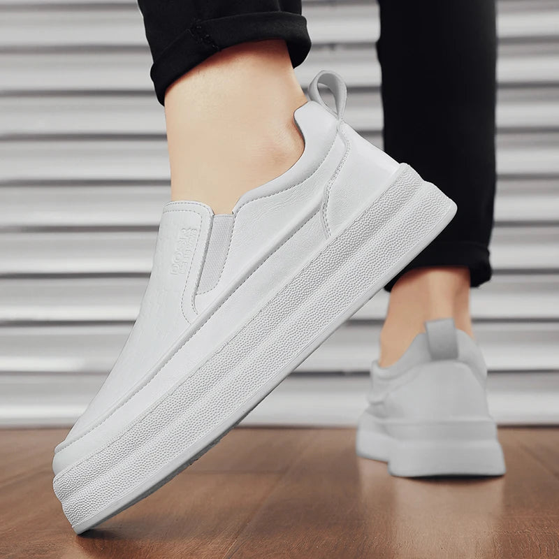 Tênis Masculino Slip-On Casual em Couro - Damien