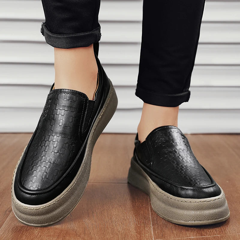 Tênis Masculino Slip-On Casual em Couro - Damien