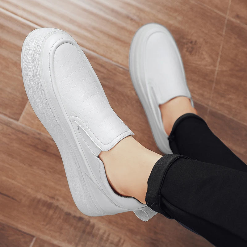 Tênis Masculino Slip-On Casual em Couro - Damien