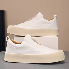 Tênis Casual Slip-On em Couro e Confortável - Kylian