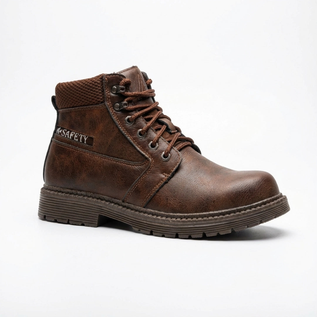 Bota Masculina em Couro com Proteção no Bico - Falcon | Outlet