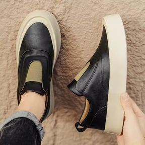 Tênis Casual Slip-On em Couro e Confortável - Kylian