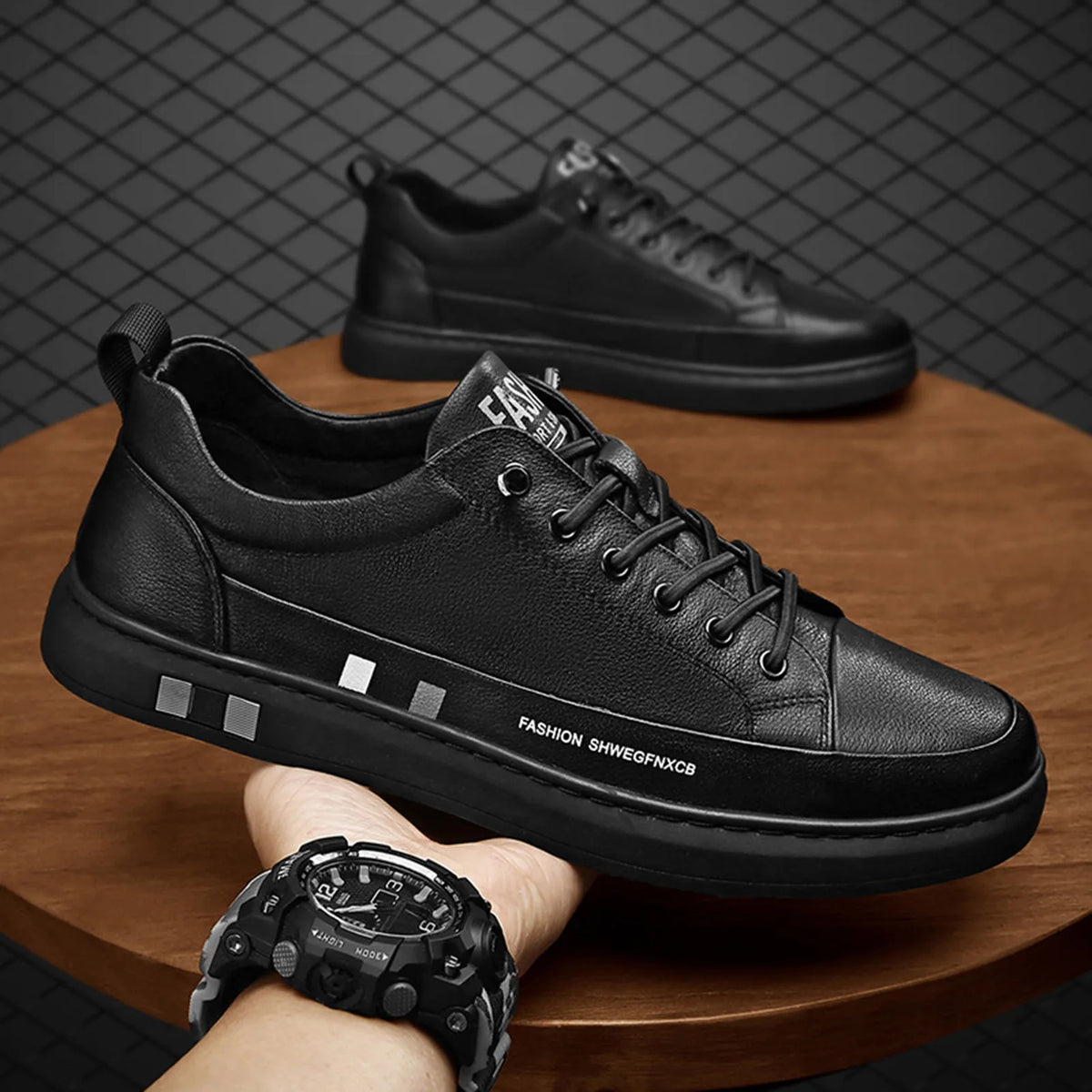 Tênis Masculino Casual em Couro Low-Cut - Marcel