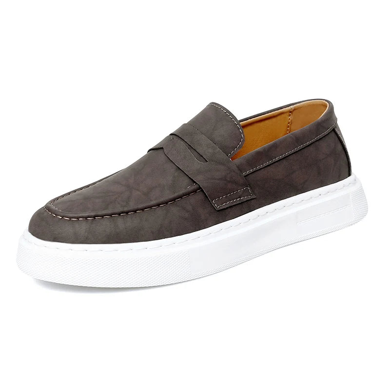 Mocassim Casual Masculino com Solado Leve – Adrian