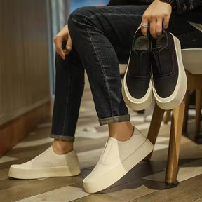 Tênis Masculino Slip-On em Couro Legítimo – Moscou | Outlet